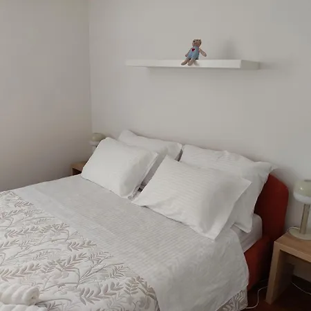 Toni - Apartment U Kvartu Znjan S Pogledom Na More Apartament