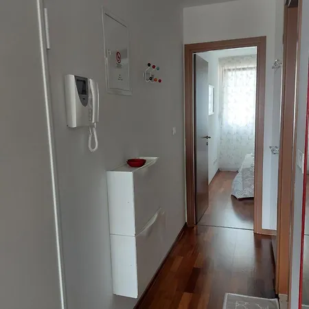 Toni - Apartment U Kvartu Znjan S Pogledom Na More Apartament Split