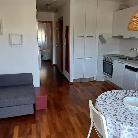 Διαμέρισμα Toni - Apartment U Kvartu Znjan S Pogledom Na More
