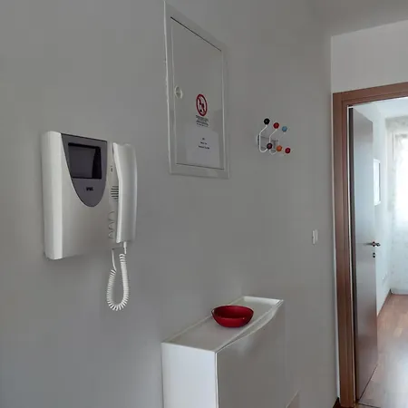 Toni - Apartment U Kvartu Znjan S Pogledom Na More