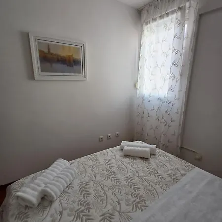 Toni - Apartment U Kvartu Znjan S Pogledom Na More * Split